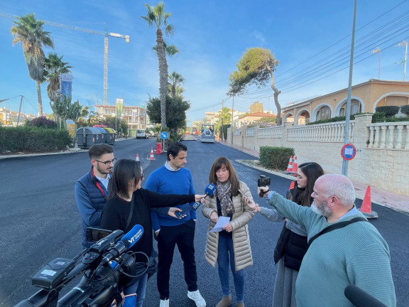 A FINALES DE ENERO TERMINA EL REASFALTADO DE CALLES EN LA ZONA SUR DE TORREVIEJA 2