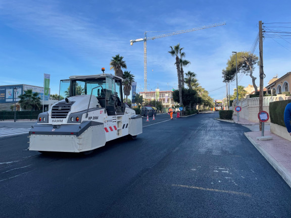 A FINALES DE ENERO TERMINA EL REASFALTADO DE CALLES EN LA ZONA SUR DE TORREVIEJA 6