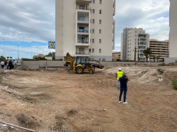 COMIENZAN LAS OBRAS DEL PABELLÓN POLIDEPORTIVO MUNICIPAL DE LA MATA 2