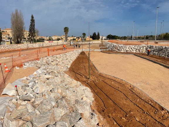 EN MARZO FINALIZAN LAS OBRAS DE LA BALSA DE LAMINACIÓN DE AGUAS PLUVIALES JUNTO A LA N-332, EN LA URBANIZACIÓN DOÑA INÉS 2