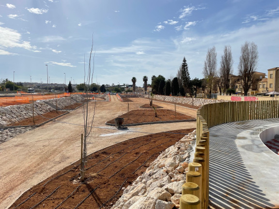EN MARZO FINALIZAN LAS OBRAS DE LA BALSA DE LAMINACIÓN DE AGUAS PLUVIALES JUNTO A LA N-332, EN LA URBANIZACIÓN DOÑA INÉS 8