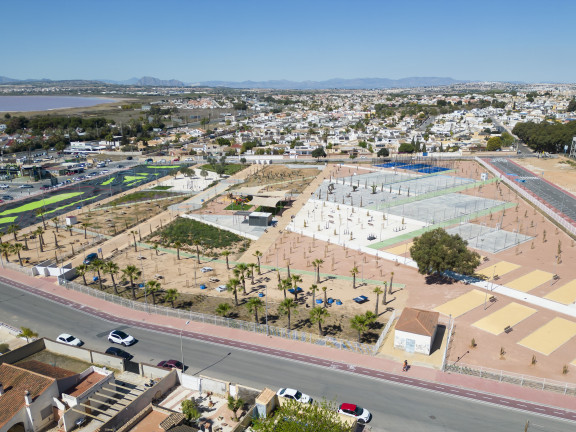 INAUGURADO PARQUE LA SIESTA TORREVIEJA 4