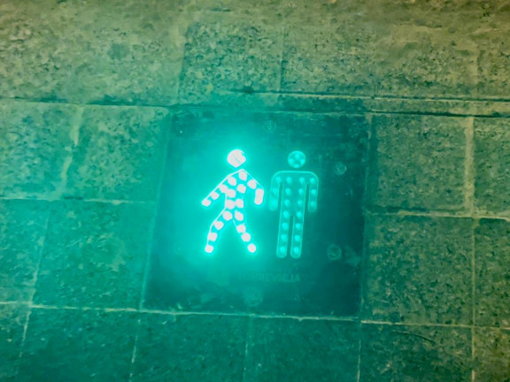 TORREVIEJA, PRIMERA CIUDAD DE EUROPA QUE INSTALA UN PROYECTO PILOTO DE AYUDA A LOS PEATONES 7